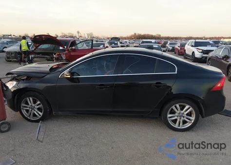 2013 Volvo S60 T5/T5 Platinum/T5 Premier/T5 Premier Plus из США, поврежденный, VIN YV1612FS1D2182503